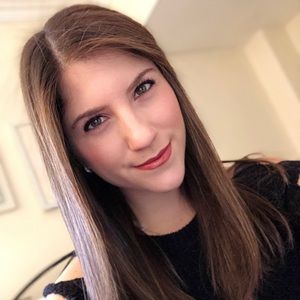 Meet your Posher, Jaclyn